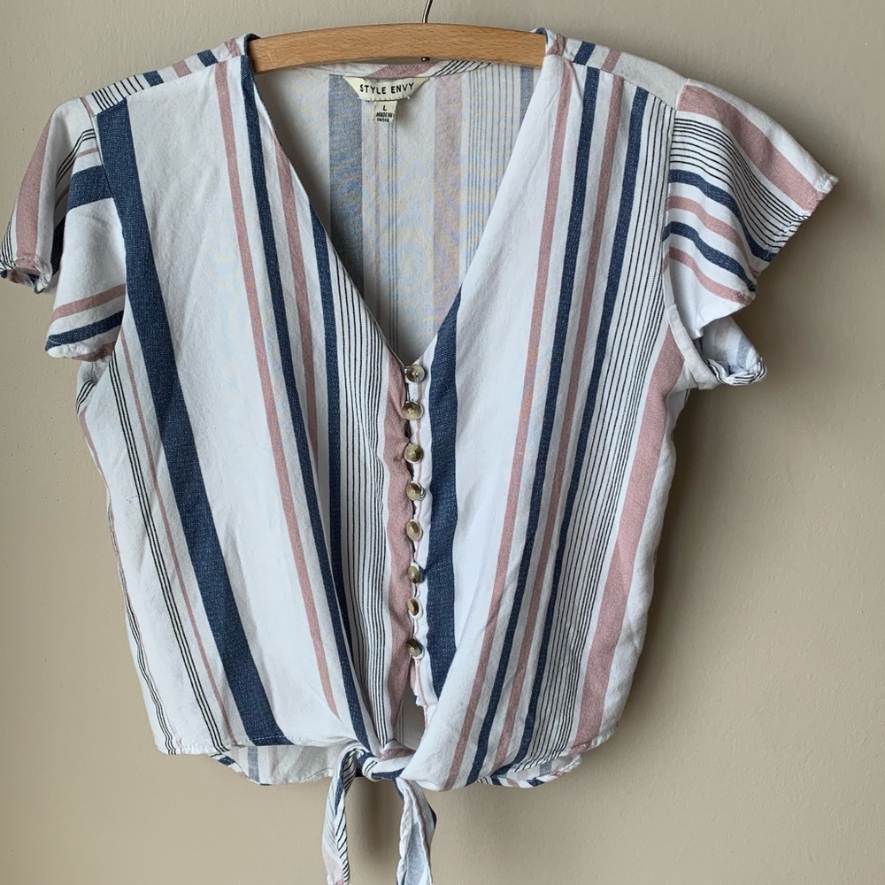 Style Envy Button and tie front V neck cropped striped top